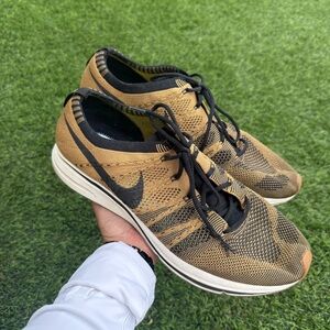 Nike Air Zoom Mariah Flyknit Racer